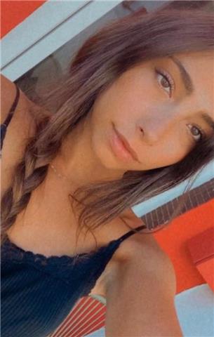 Universitaria con experiencia dando clases particulares, desde primaria hasta bachillerato. puedo ayudar dando apoyo con los deberes y a mejorar la organización y el método de estudio