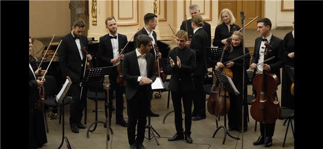 Docente laureato in Conservatorio offre lezioni di Pianoforte e Composizione a Roma (zona Prati)