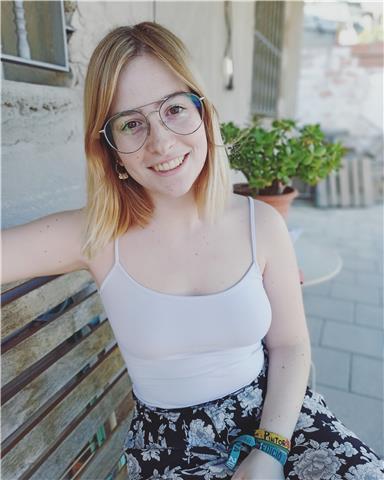 Estudiante con nivel c2 de francés da clases o conversación