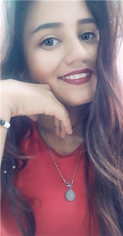 Profesora de lengua castellana nativa del español con más de 3 años de experiencia e inglés avanzado