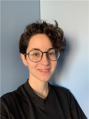 Laureata in scienze della comunicazione offro lezioni di Italiano, online e in presenza a Torino, per i vostri figli nella fascia elementare e media, per integrazione, supporto allo studio, compiti e affiancamento. Se vostr* figli* ha difficoltà ad appren