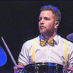 Insegnante di Batteria laureato presso il conservatorio di Piacenza nel corso di laurea magistrale in batteria e percussioni Jazz. 
Lezioni di batteria per principianti online in provincia di Varese per principianti di tutte le età 🥁🎶