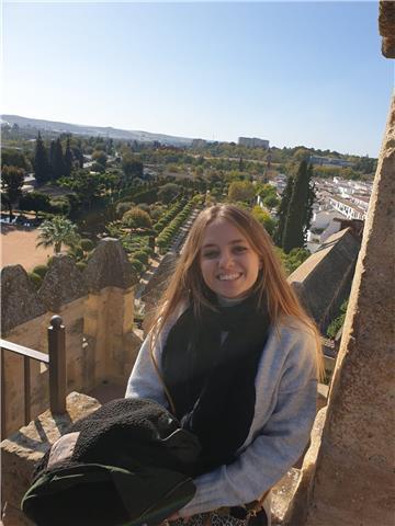 Doy clases particulares de biología, física y química lengua, historia y geografía, o inglés