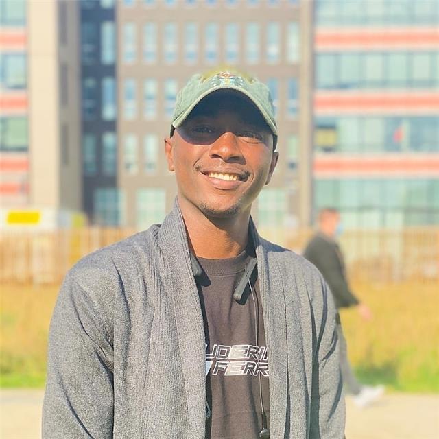 Professeur de français (francophone) offre des cours de français et de littérature africaine