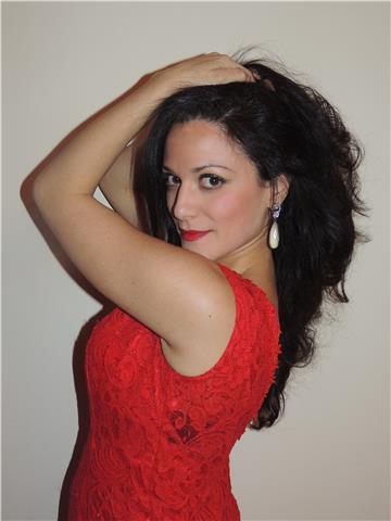 Soprano professionista impartisce lezioni di tecnica vocale (canto lirico)