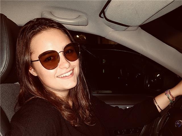 Laureanda magistrale in teatro offre conversazioni e lezioni della lingua inglese per ragazzi di scuole elementari e medie