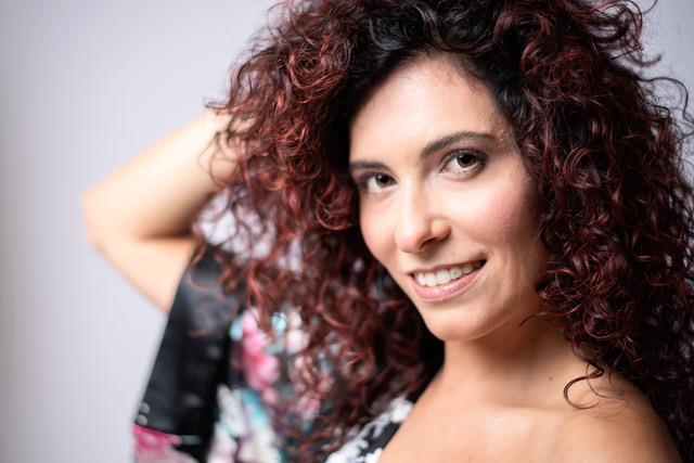 Lezioni di CANTO e accompagnamento pianistico per cantanti e appassionati! Contattami senza impegno per info! Lezioni in presenza e online :)