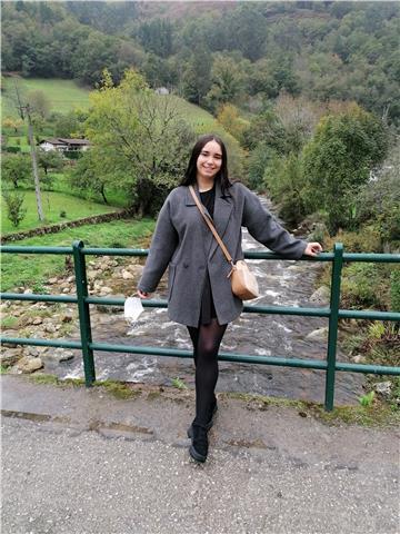 Doy clases particulares de matemáticas, lengua, ciencias, apoyo... a niños de primaria y la eso