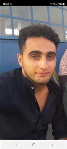 Laureato in scienze politiche