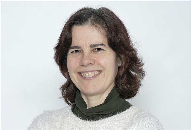 Profesora de yoga con amplia experiencia, tanto presencial como online