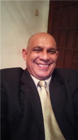 Profesor con más de 20 años de experiencia ofrezco clases de Matemáticas y Física, teórico prácticas, asegurando un entendimiento ideal de las mismas