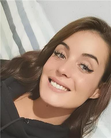 Soy profesora de ele. he vivido en inglaterra, irlanda y malta desde 2015, trabajando como aupair entre otros