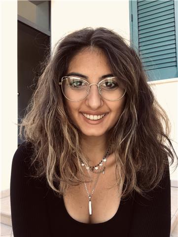 Studentessa di 22 anni offre lezione di inglese, grammatica e conversazione, fino al livello C1