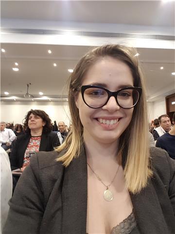 Dottoressa in scienze storiche impartisce ripetizioni di stori, geografia, storia dell'arte e letteratura