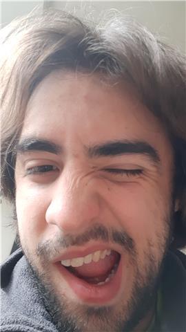 Ciao sono uno ex studente del liceo classico Goffredo Mameli che ha appena conseguito la maturità con un discreto successo (80/100).
So stare a contatto con i giovani e non mi perdo mai d'animo