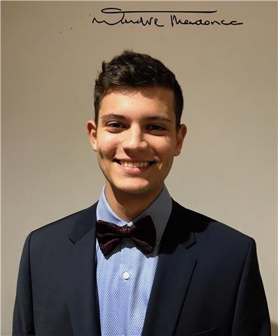 Insegnante di inglese in Toscana, ho studiato alla scuola internazionale di Firenze e attualmente studio all'università di Leiden, nei Paesi Bassi