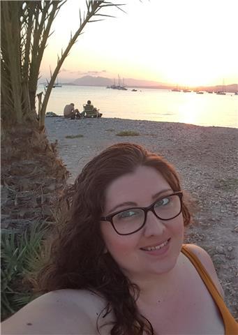 Maestra de primaria se ofrece dar clases particulares de matematicas a niñ@s de primaria y/o 1°-2°eso