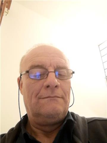 Diplomato in Telecomunicazioni disponibile per Lezioni integrative di Matematica a livello Scuola Media Inferiore Modena e Privincia