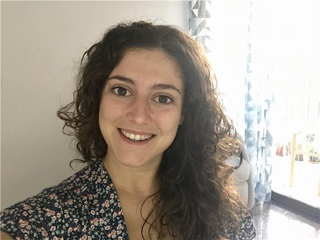Profesora de Francés especializada en adolescentes, jóvenes adultos y niños