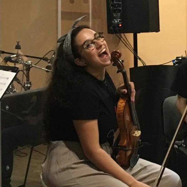 Violinista Laureata in Conservatorio impartisce lezioni private a domicilio e non