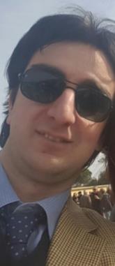 Dottore in lettere impartisce lezioni private di italiano, storia, geografia, filosofia, letteratura italiana e straniere, lingua francese base