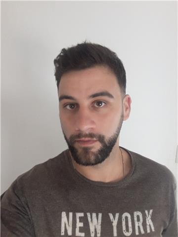 Estudiante avanzado de ingeniería disponible para dar clases de matemáticas