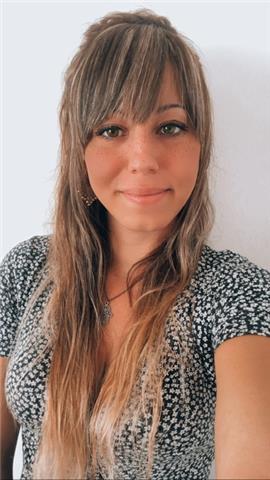 Profesora de ingles. familia inglesa. 3 meses en malta con escuela de ingles ef y certificado de b2. horario flexible. persona responsable, cercana y organizada