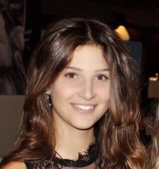 Language student with Cambridge certification and one year abroad experience offers english lessons and help with homework