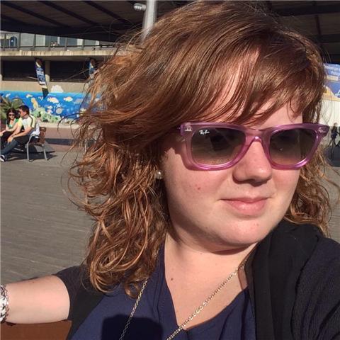 Licenciada en filología inglesa