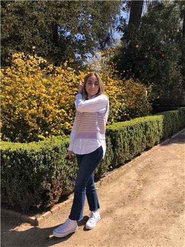 Podría dar clases desde primaria hasta 2o de la Eso, 
Soy responsable, flexible con los horarios y me gustan mucho los niños.
Además tengo nivel de inglés :)