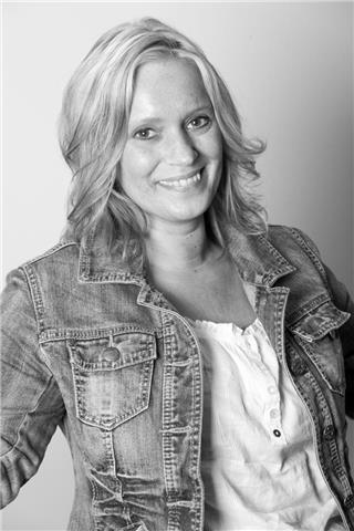 Nativa alemana filologa y pedagoga licenciada imparte clases de aleman