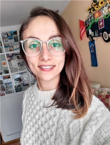 CLASE DE INGLÉS EN LÍNEA. Todos los niveles y objetivos. Profesora de idiomas con formación y experiencia