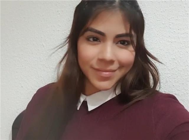 Soy estudiante con buenas notas, que puede ayudar a otros jóvenes en varias materias y puedan aprender