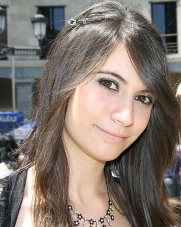 Se ofrece profesora on-line graduada en física