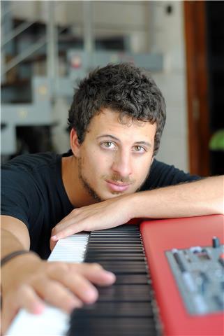 Clases de piano, solfeo, lenguaje musical, armonia y análisis