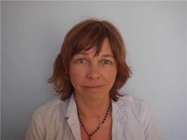 Profesora nativa de bélgica, con más de 10 años de experiencia