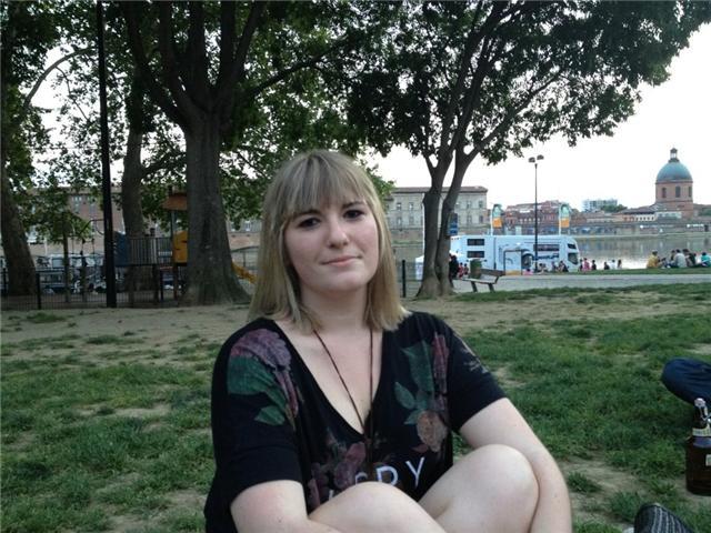 Filóloga hispánica ofrece clases de lengua y literatura para todos los cursos