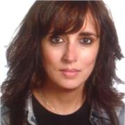 Licenciada en Cc Matemáticas, con C.A.P. imparte clases de E.S.O., Bachillerato y Universidad