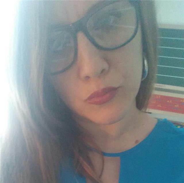 HO ESPERIENZA IN LEZIONI PRIVATE PER RAGAZZI MEDIE E SUPERIORI SIA