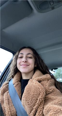 Étudiante en sport avec un niveau C1 en anglais, je propose mon aide via des cours particuliers du niveau primaire jusqu’à début lycée !
Je me situe aux alentours de Lyon, pour la disponibilité je peux m’adapter :)