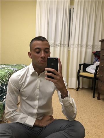 Doy clases particulares de inglés, español, historia, literatura y derecho de la unión europea