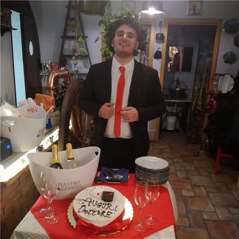 Studente di ingegneria offre ripetizioni di matematica e geometria per ragazzi che frequentano scuola media e superiore