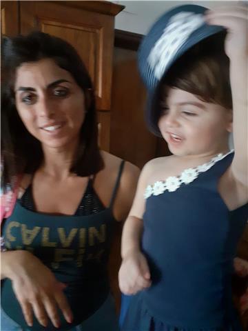 Laureata in lettere classiche,dotata di pazienza e competenza 
offresi per ripetizioni in tutte le materie umanistiche