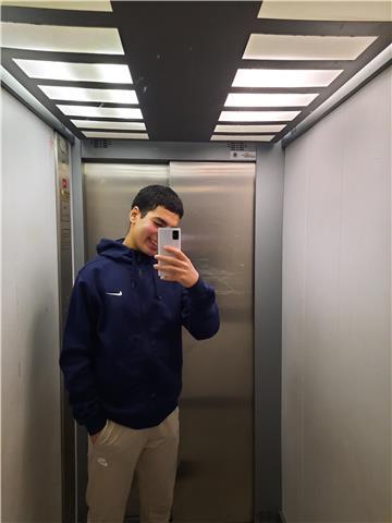 Profesor de inglés que va a dar clases en madrid, tengo un c2 en inglés y con experiencia enseñando a niños