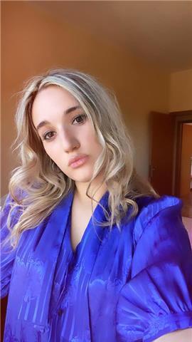 Studentessa offre ripetizioni/aiuto compiti