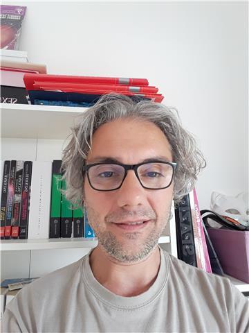 Laureato in economia per lezioni di contabilità e materie economiche