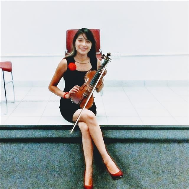 Maestra de pedagogía, español, artes y orientación educativa con más de 6 años de experiencia con niños, jóvenes y adultos