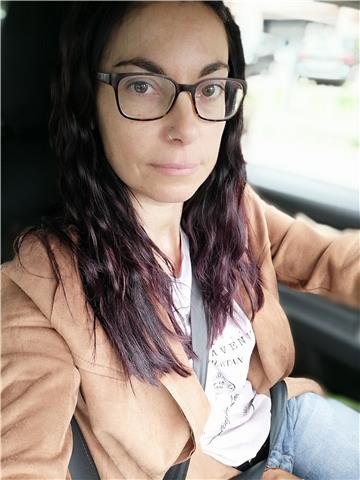 Insegnante di inglese (general e business), preparazioni esami cambridge ket,pet e fce,traduzioni e interpretariato