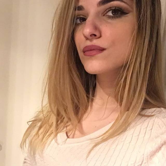 studentessa di Ingegneria offre aiuto compiti per studenti di scuola elementare, media e superiore
