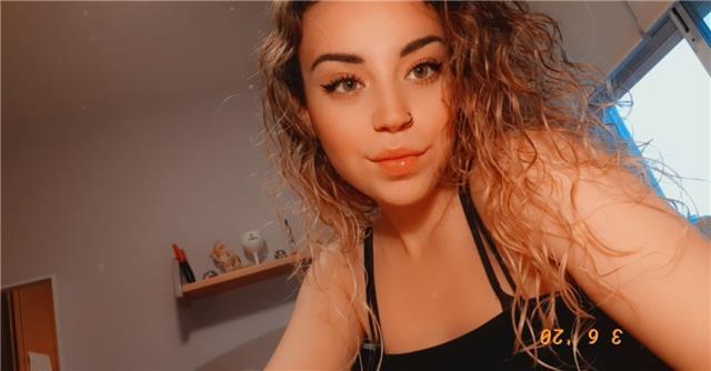 Soy estudiante y busco tener unos ingresos. puedo dar clases de francés hasta el nivel b2. tengo el título de b2 y he estudiado en un instituto bilingüe de francés tanto la eso como bachillerato